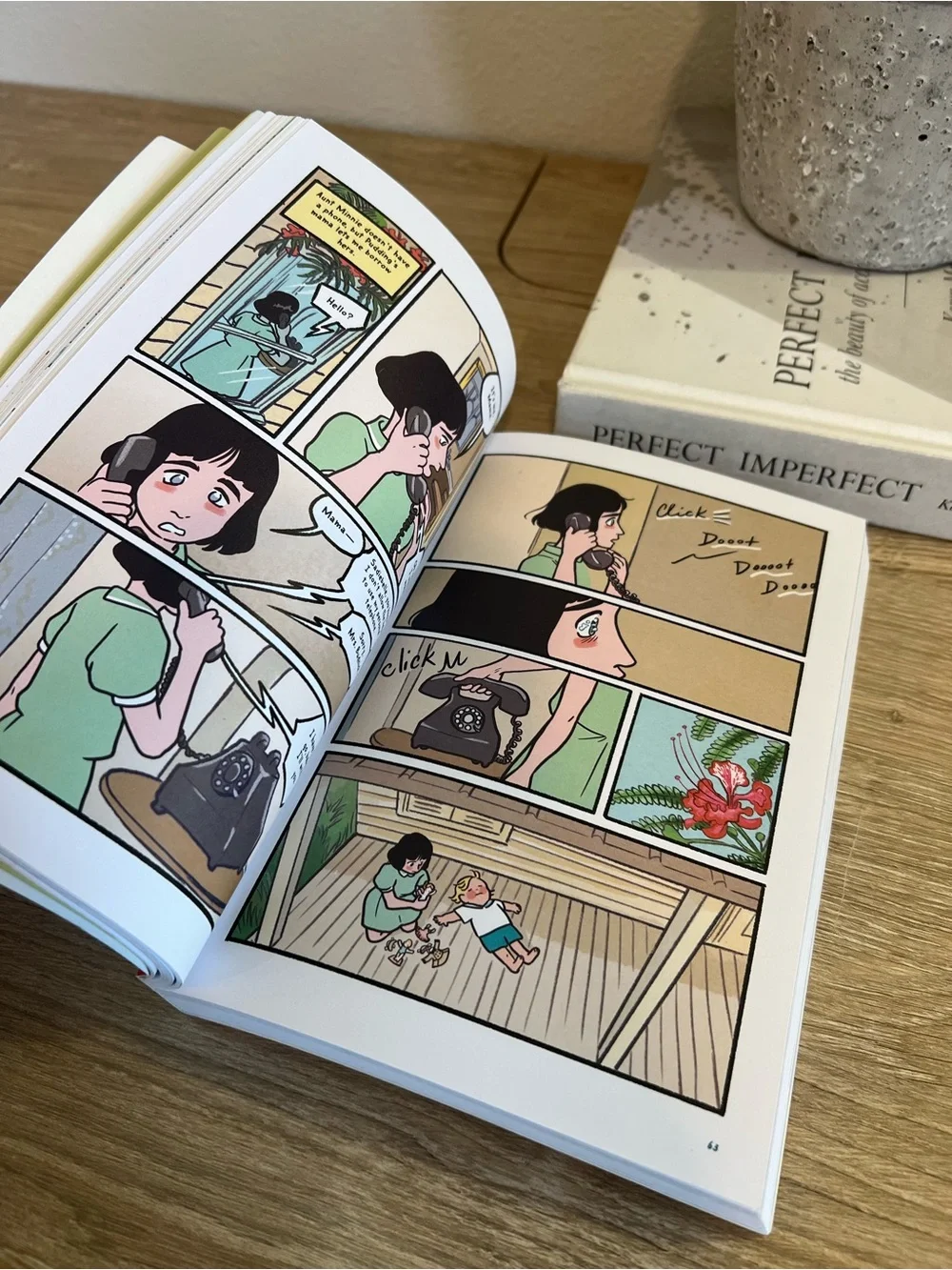 Turtle in Paradise Graphic Novel Jennifer Holm Paperback Book 2021 Comic Kids